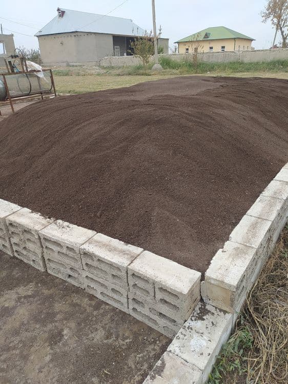 Чекланмаган миқдорда сифатли биогумус бор. Қоракўл тумани. — 1
