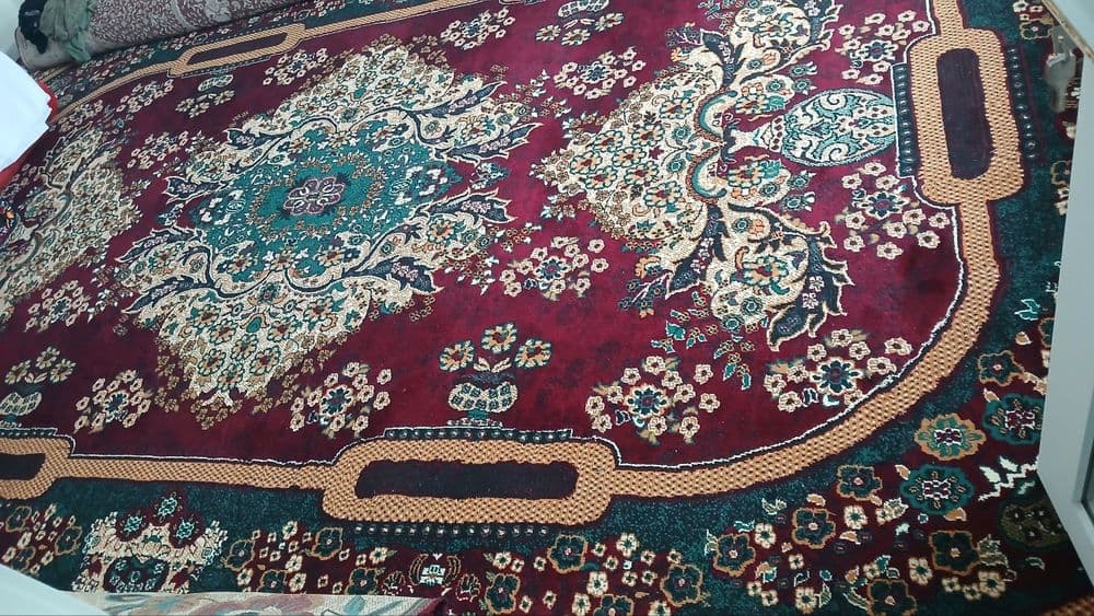 Gilam va ariton sotiladi — 3