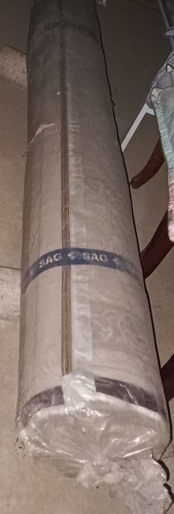 Sag gilam sotiladi ! — 2
