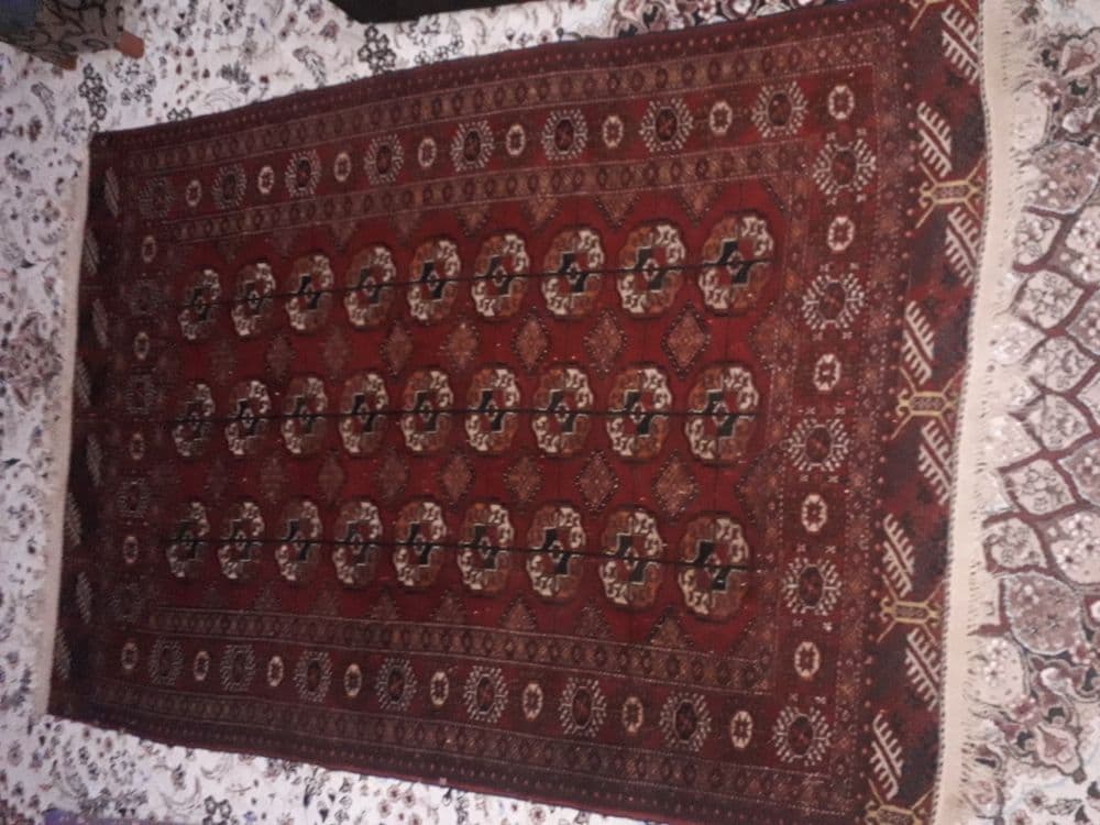 Turkman gilam sotiladi — 2