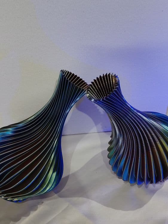 Spiral simon uy uchun  sun'iy gul qo'yadigan plastmas vaza — 2