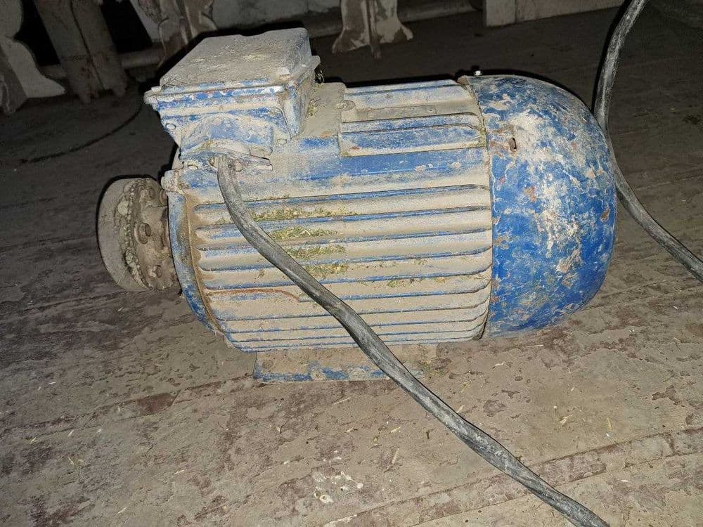 18 kv suv nasos sotiladi ishlab turgan nasos komplekt — 1