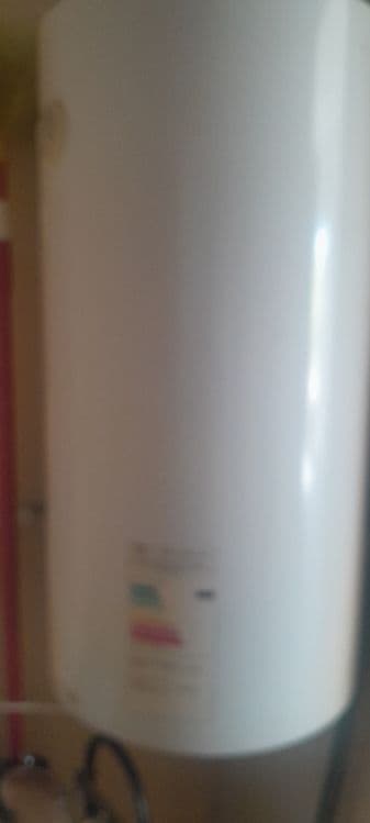 Аристон Рояль хорошие состояние идеальное  бу 100 лить рабочие Прадажа — 1