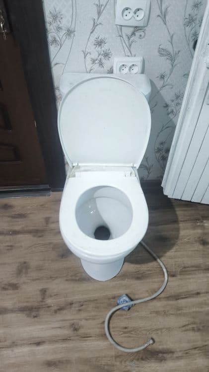 Unitaz bu.  Бу унитаз . — 3
