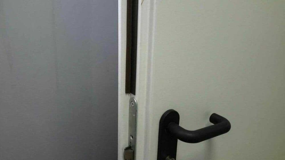 Терморасширяющийся уплотнитель FUARO ISOLAR для противопожарных дверей — 2