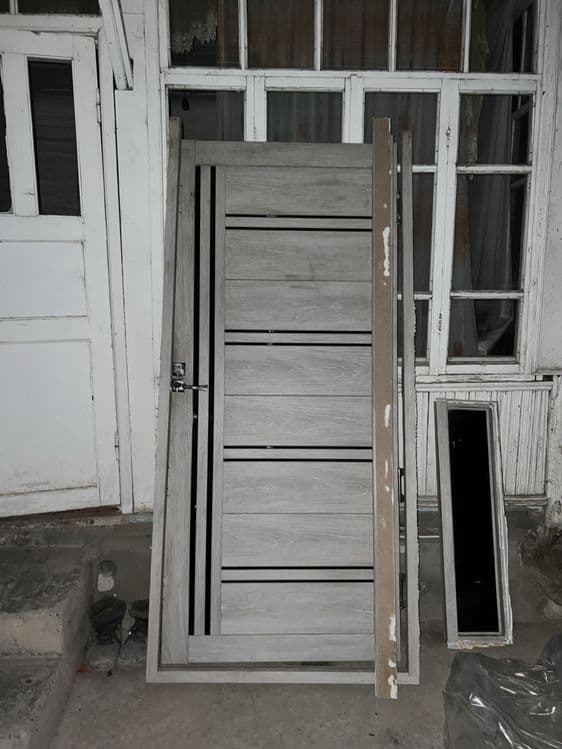 Eshik srochna sotiladi — 1