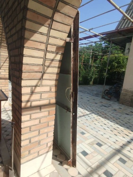 Продам железную дверь. Размеры на фото. — 7