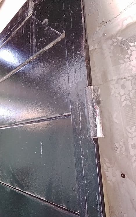 Продаем   двери  сталь  СССР, и дерево. — 2