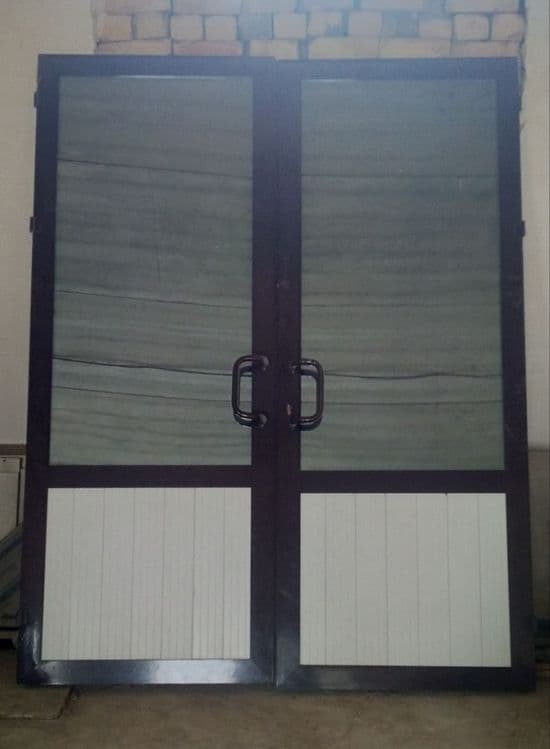 Akfa alyuminiy eshik sotiladi — 1