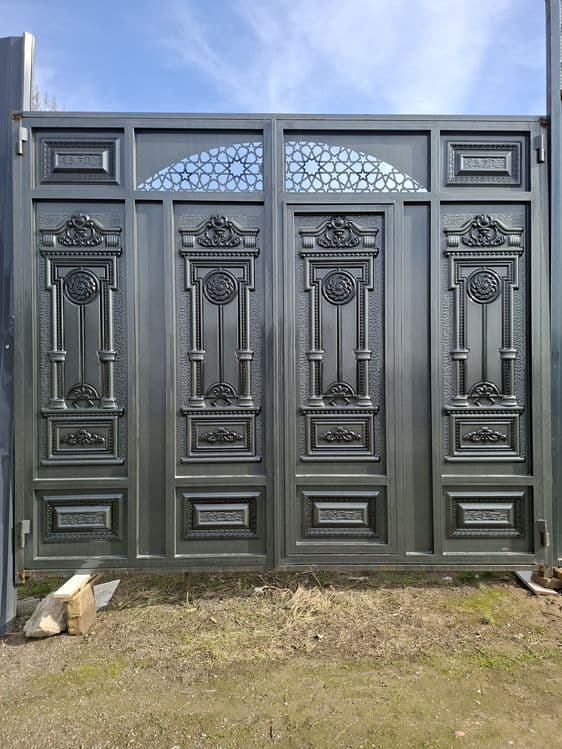 Темир дарвоза  сотилади — 6