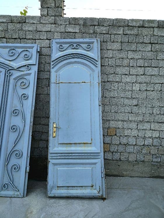 temir darvoza kalitkasi bn sotladi razmer4/3 — 2