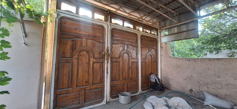 Darvoza xolati a'lo darajada. Sotishdan maqsad yangi urnatyapmiz. 9903 — 2