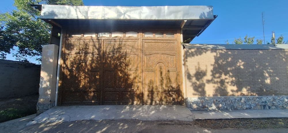 Darvoza xolati a'lo darajada. Sotishdan maqsad yangi urnatyapmiz. 9903 — 4