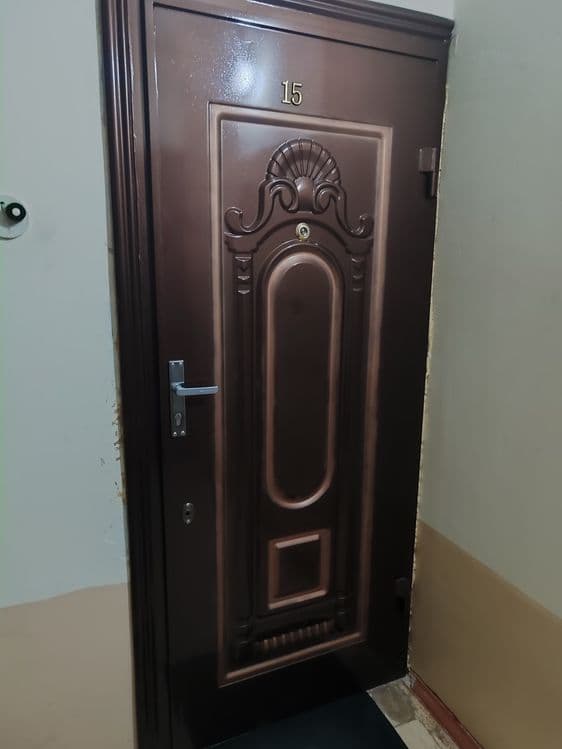 Темир эшик сотилади — 1