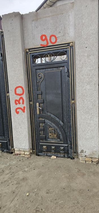 Дарвоза ва эшиклар сотилади — 5