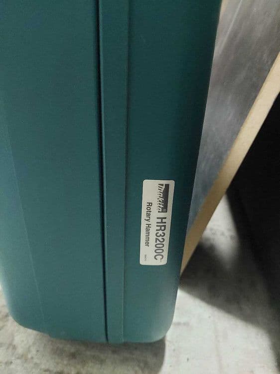 Перфоратор MAKITA HR 3200 - НОВЫЙ — 4
