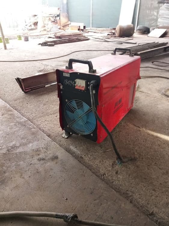 Svarka aparat 380v — 3