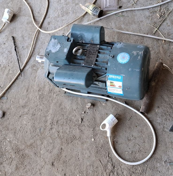 3 faza ЭЛЕКТРО DVIGITEL 4 кв +3kv  сотилади — 3