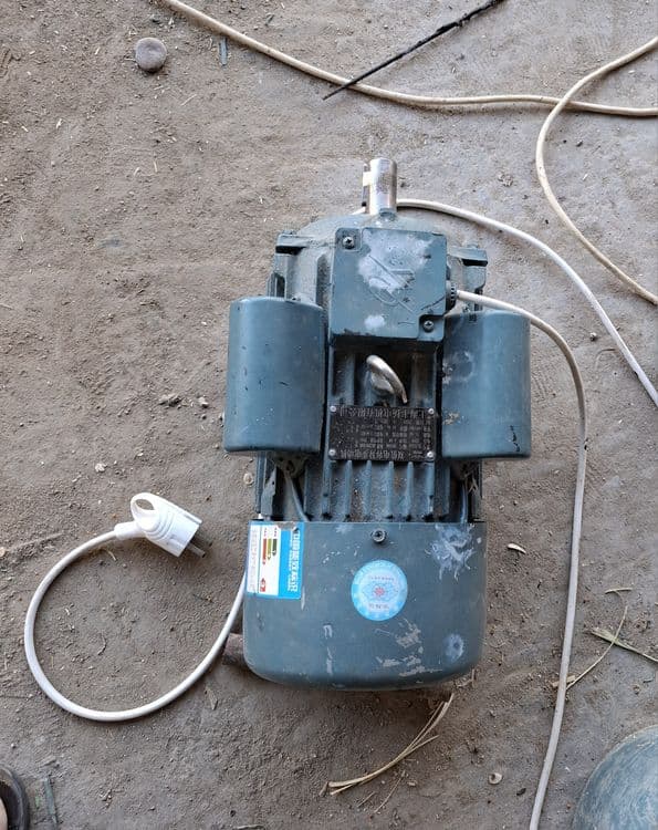 3 faza ЭЛЕКТРО DVIGITEL 4 кв +3kv  сотилади — 6