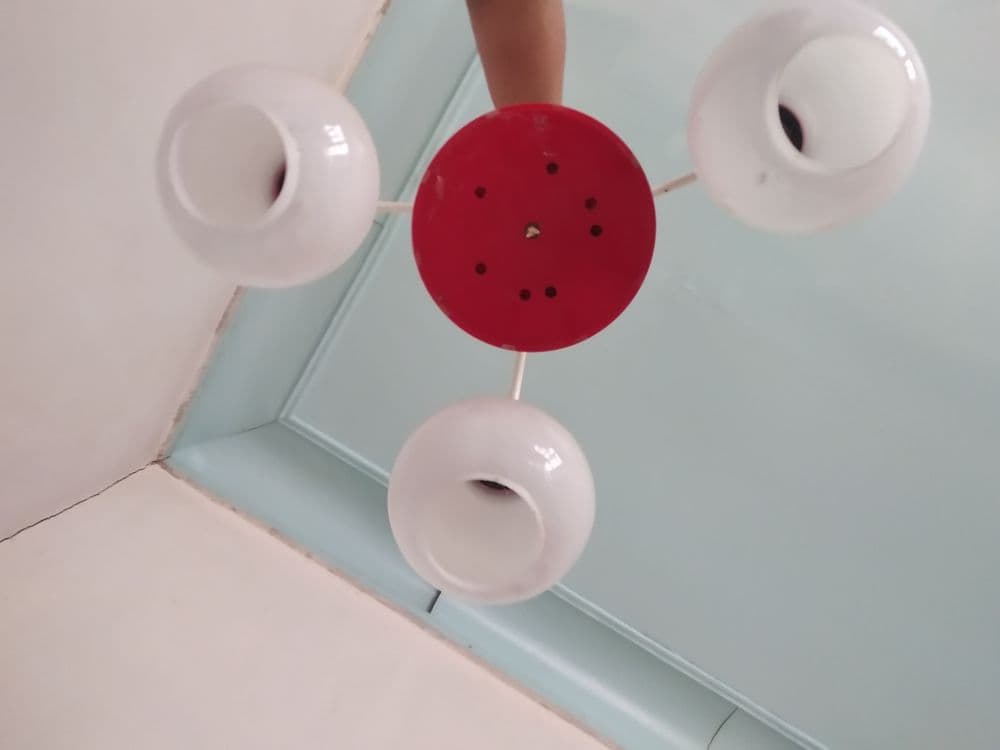 lustra sotiladi srochnao — 2