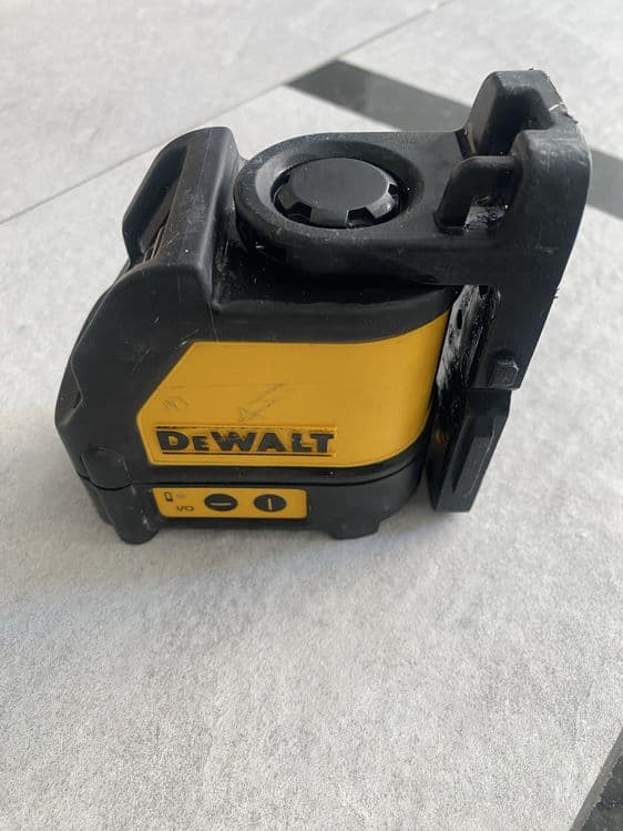 Лазерный уровень DeWALT — 4