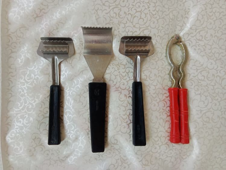 Синяя лампа Кук , игрушки , котёлок , рыбочистки орехоколка СССР — 8