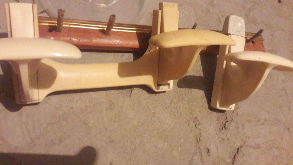 Подстава для посуды  зеркало ,карнизы вешалки — 2