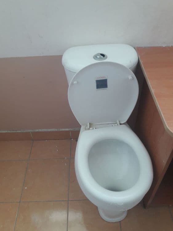 Unitaz b/u holati yaxshi smisteteli rakvina bn — 7