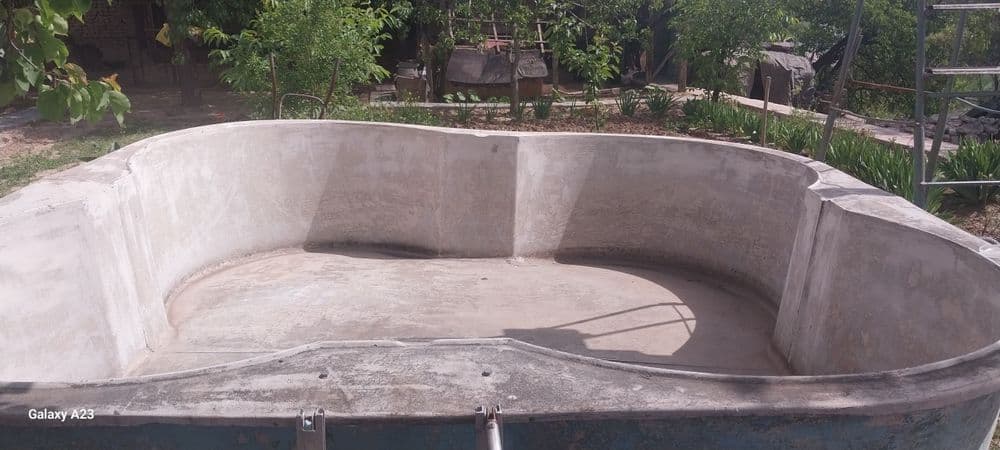 Basseyn sotiladi — 1