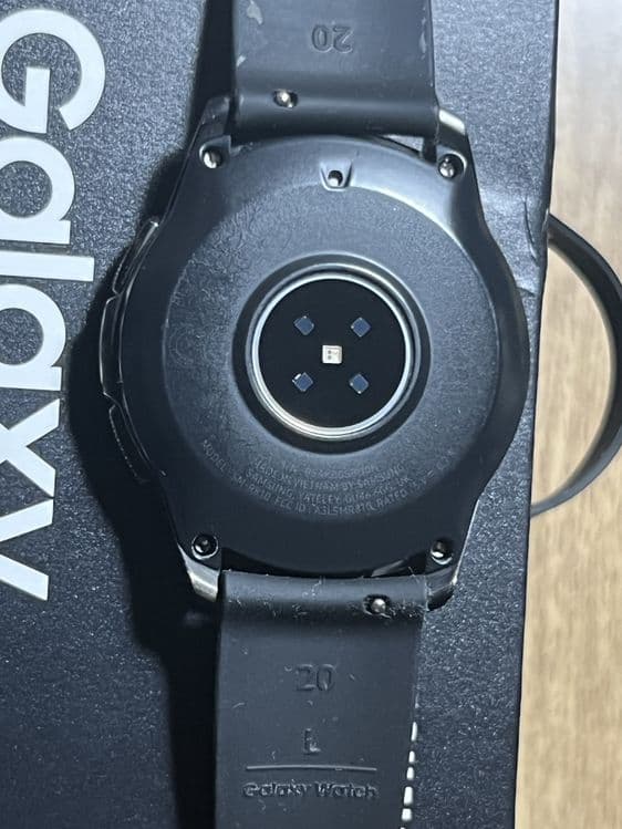 Samsung Galaxy Watch 42mm (2018) — 3