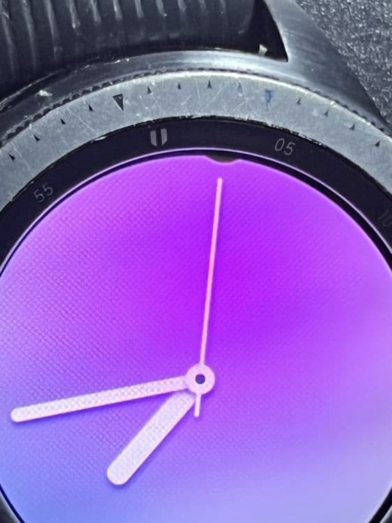 Samsung Galaxy Watch 42mm (2018) — 4
