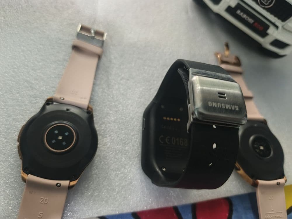 Samsung Galaxy watch — 4
