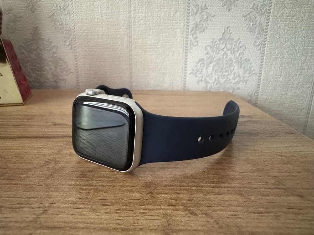 Apple watch SE 40mm — 2