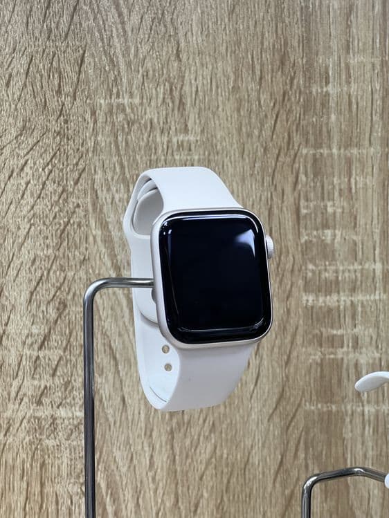 Iwatch se 3 44mm rose gold 1 hafta ishlatilgan ideal xolati — 1