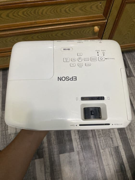 Epson EB-S18 proektor