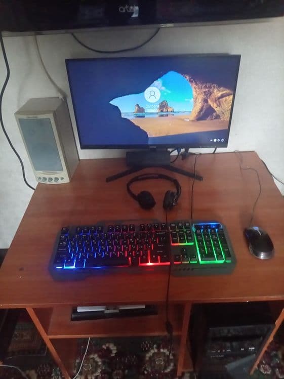 Kompyuter h81/Intel Pentium + monitor SANC 75Hz