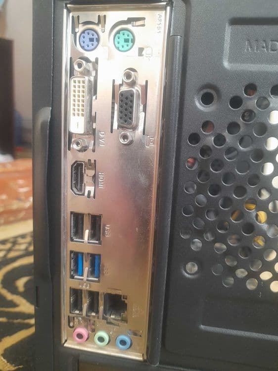 i3 10100/ssd120gb/rx570-8gb/wi-fi — 4