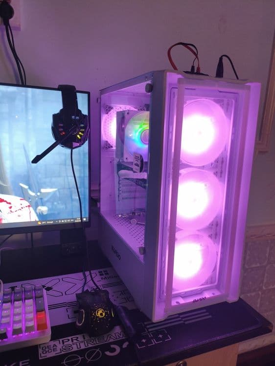 Gaming PC RTX 4060 / i5-12400F / 32GB RAM / SSD 1TB". — 16