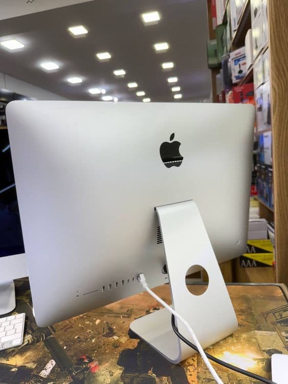 Apple Imac 2017 i5/8/1/22 — 3