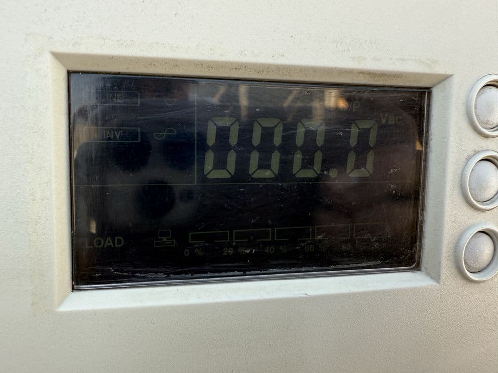 * Релейный стабилизатор напряжения POWERCOM AR-7.5K-LCD — 4