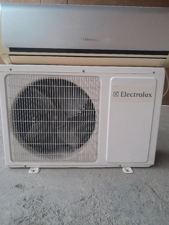 Продаю кондицеонер Elektrolux-9й