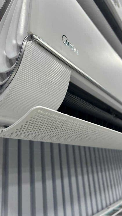 Шоу- рум MIDEA кондиционер BreezeleSS Elegant - 12,000 Btu / Inverter — 3