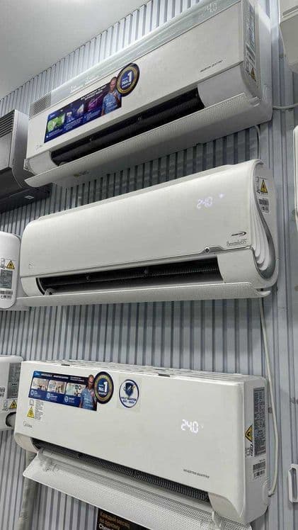 Шоу- рум MIDEA кондиционер BreezeleSS Elegant - 12,000 Btu / Inverter — 5