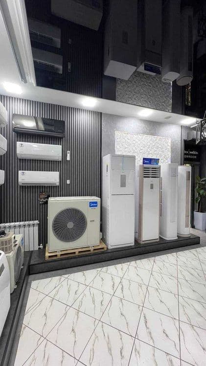 Midea колонный кондиционери FST INV — 48,000 Btu / 220V / Инвертер — 6