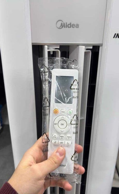 Кондиционер колонный Midea 24m — 12