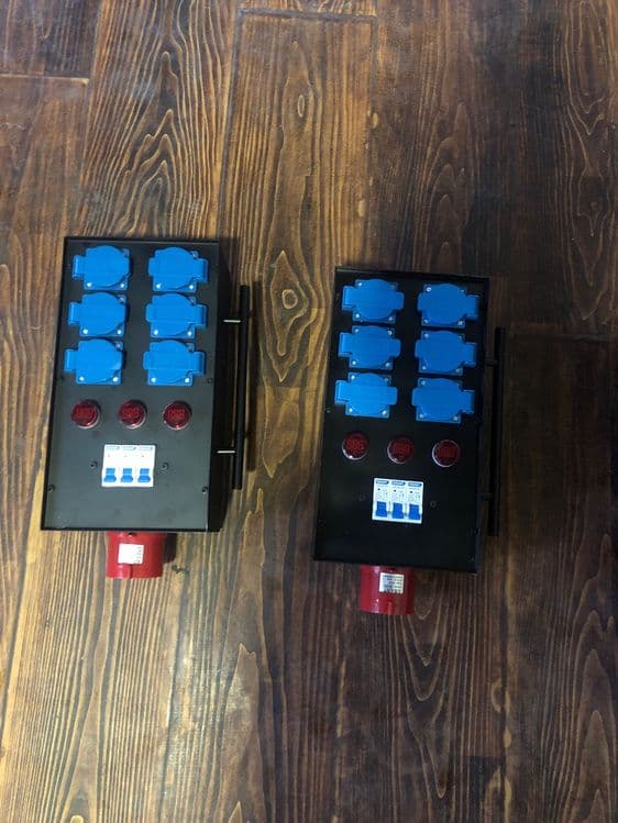 Power box 380V-220V 5-32A — 2