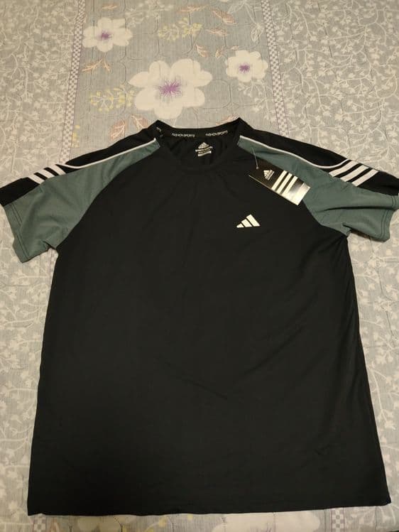 Футболка новая ADIDAS — 2