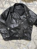 Куртка из эко кожи в идеальном состоянии размер l-xl !