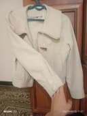 Plash trench yangi holatda 2 - 3 marta keyilgan ideal holatda. Oq koja