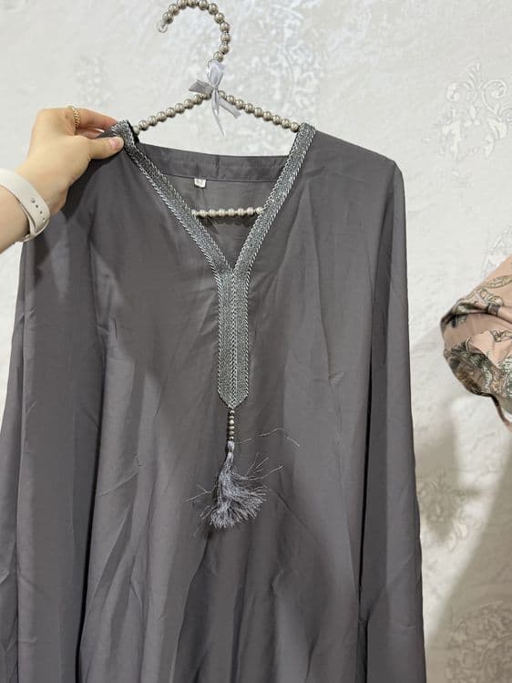 Abaya. — 2